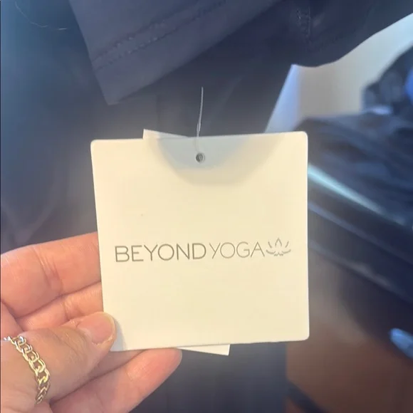 Chic Navy Zip-Up Dress - Picture 2 of 4